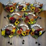 2022-08-28_jcb8mn-jen-bateman-decoupage-flowers-floral-wreaths04
