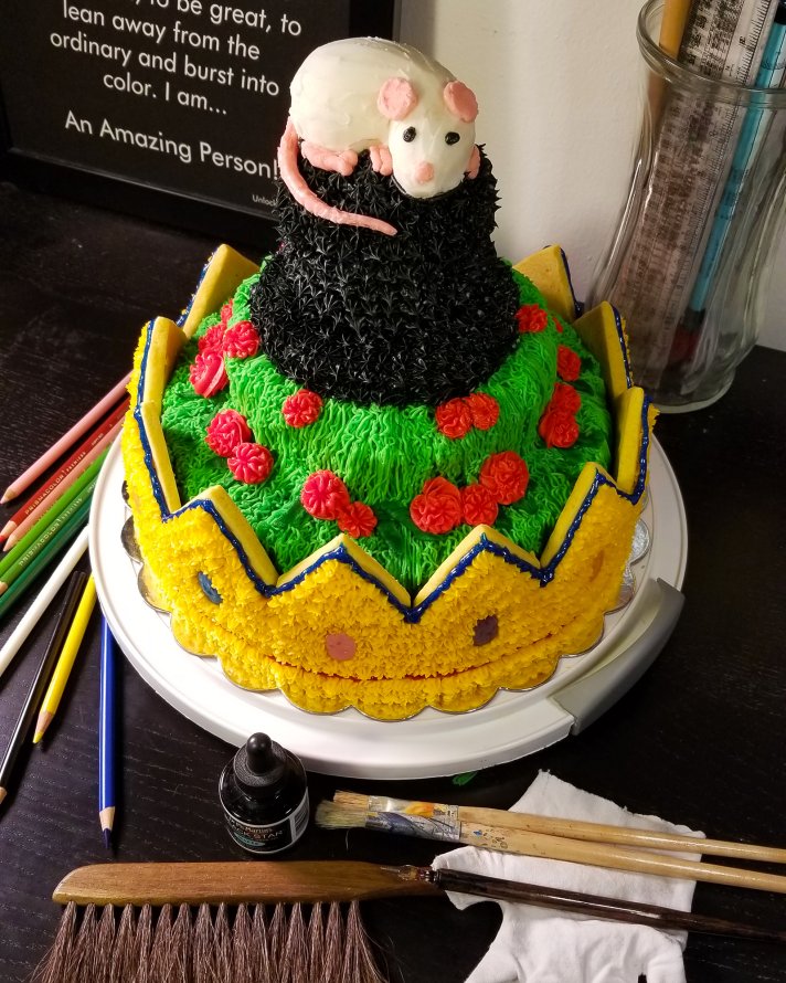 2019-02-23_jcb8mn-jen-bateman-top-hat-crown-decorated-cake2