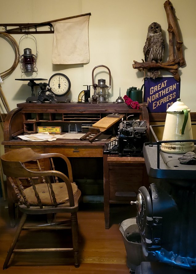 Lake Superior Railroad Museum: Antique Business Office