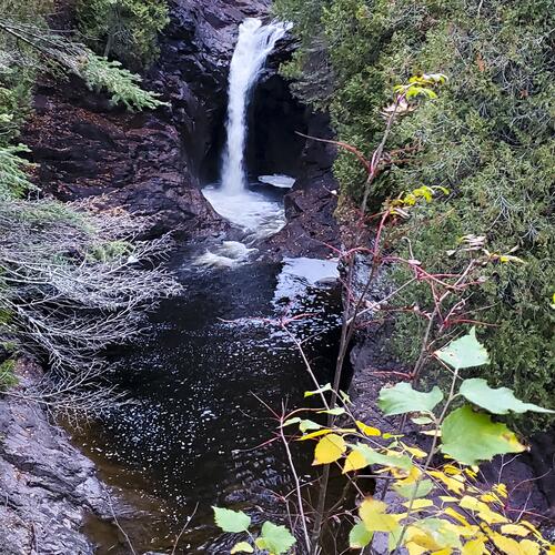 Cascade River State Park: Cascade Falls